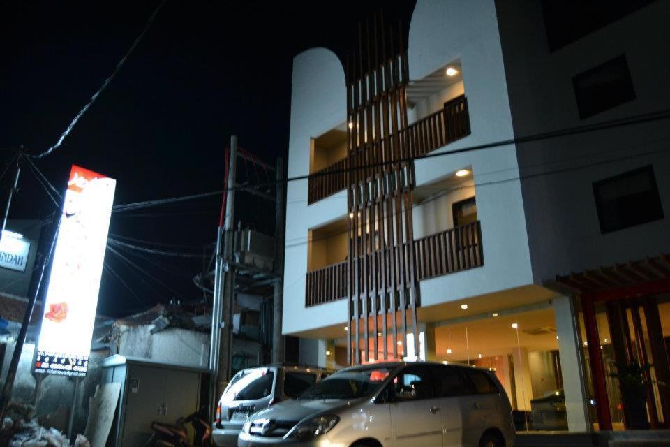 Hotel Mawar 2*